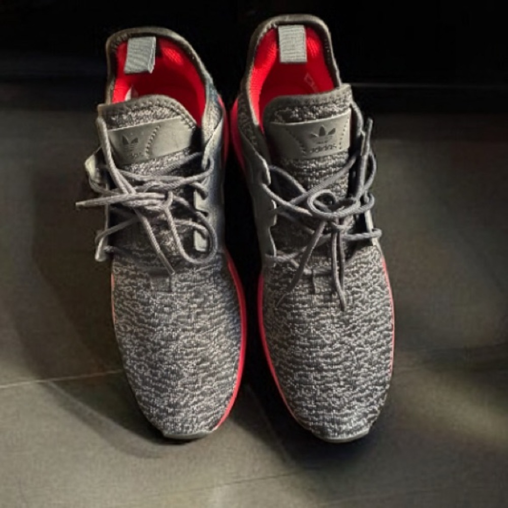 Adidas Men's Black and Red Sneakers